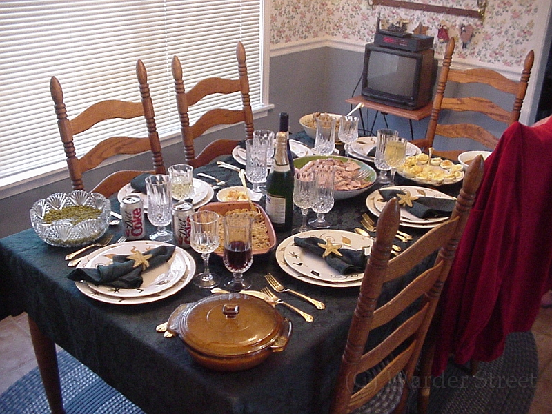 Christmas Table 1999.jpg